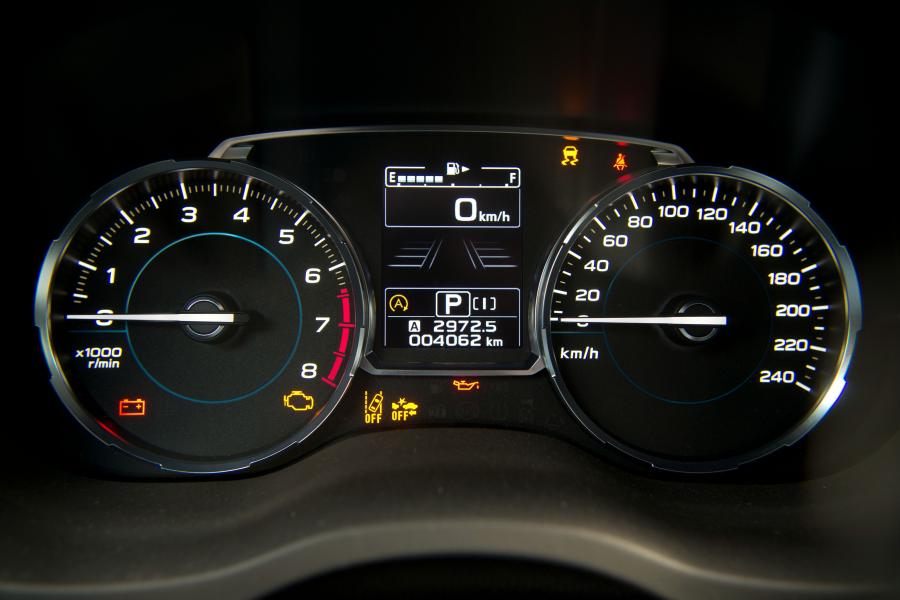 Панель приборов Subaru Forester 2.0i 2015 года  (WW) (фото 26 из 40)